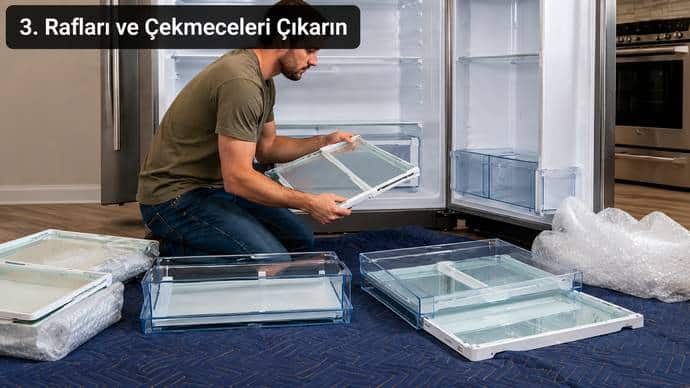 Buzdolabı rafları ve çekmeceleri çıkarma